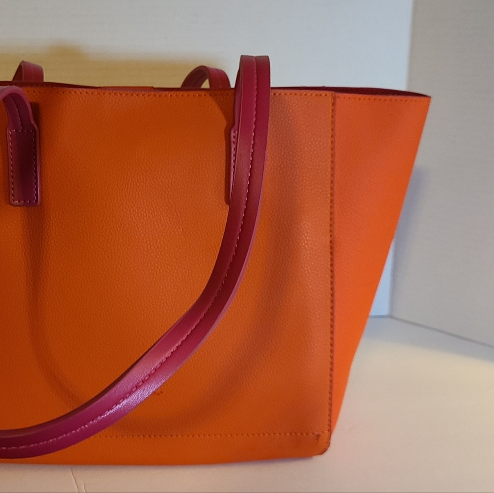 Purse - Picture 2 of 10